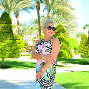 Meet your Posher, Lidia